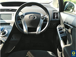 TOYOTA PRIUS 2012