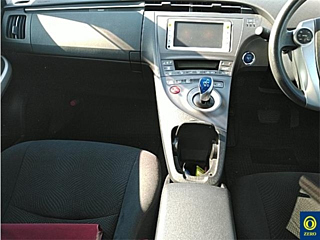 TOYOTA PRIUS 2012