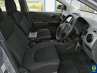NISSAN AD 2011