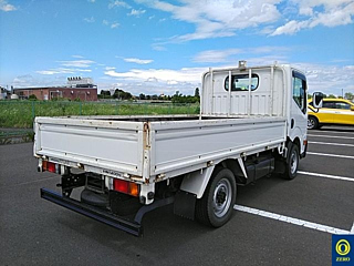 NISSAN ATLAS 2010