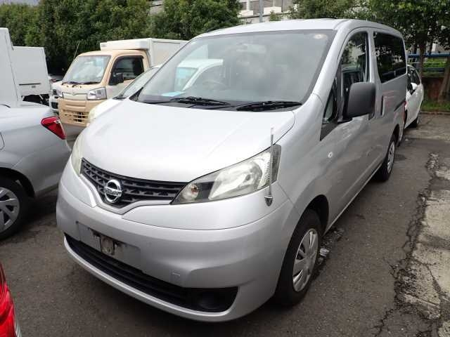 NISSAN NV200 2018