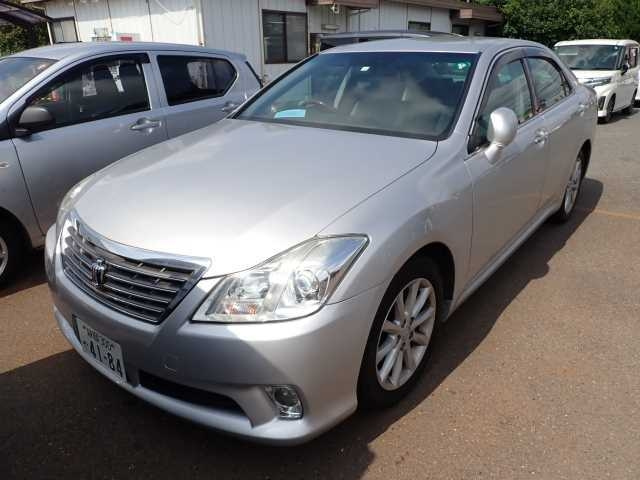 TOYOTA CROWN 2010