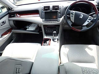TOYOTA CROWN 2010
