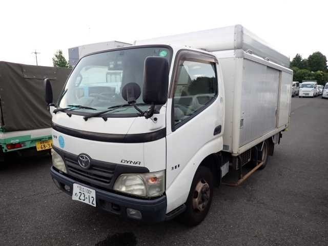 TOYOTA DYNA 2009