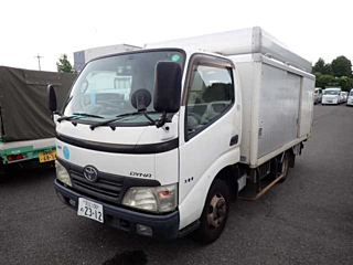 TOYOTA DYNA 2009