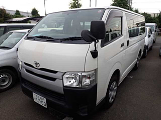TOYOTA HIACE VAN 2016