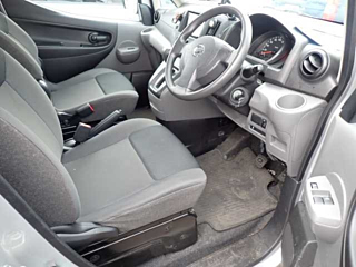 NISSAN NV200 2020
