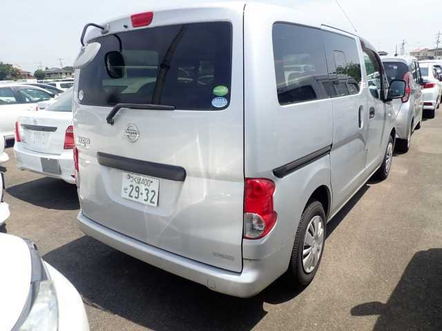 NISSAN NV200 2015