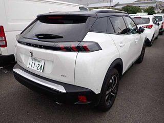 Заказать PEUGEOT 2008