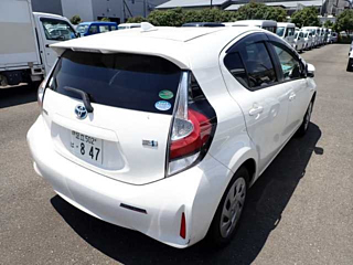 TOYOTA AQUA 2019