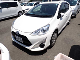TOYOTA AQUA 2016