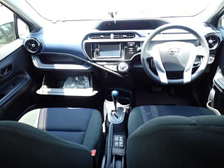 TOYOTA AQUA 2016