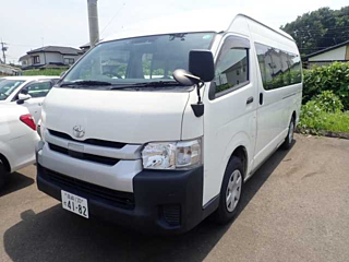 TOYOTA HIACE VAN 2019