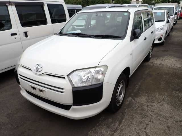 TOYOTA PROBOX 2017