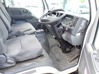 ISUZU ELF 2018
