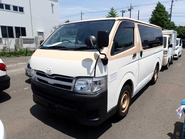 TOYOTA HIACE VAN 2014