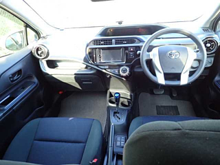 TOYOTA AQUA 2016