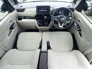 NISSAN ROOX 2021