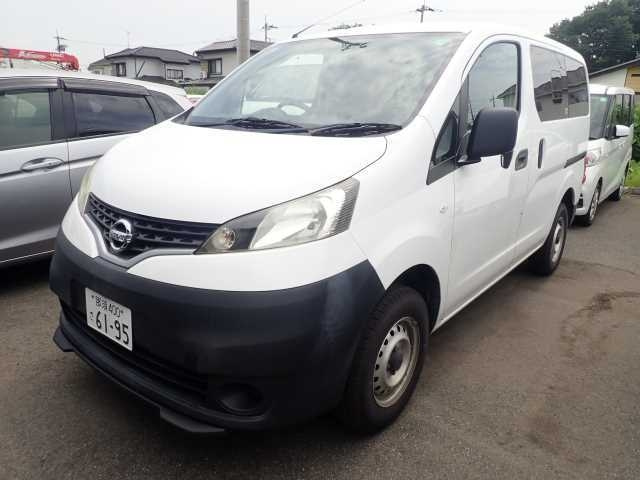 NISSAN NV200 2018