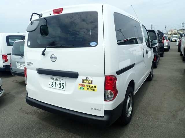 NISSAN NV200 2018