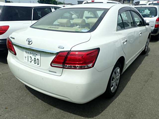 TOYOTA PREMIO 2016