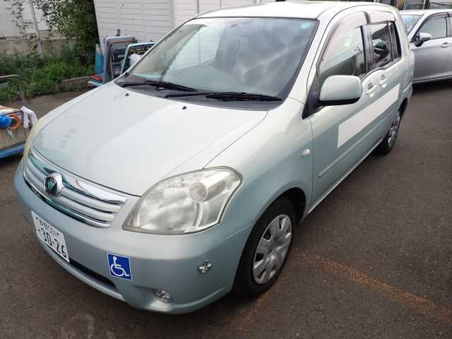 TOYOTA RAUM 2009