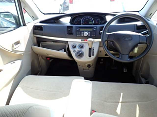 DAIHATSU MOVE 2010