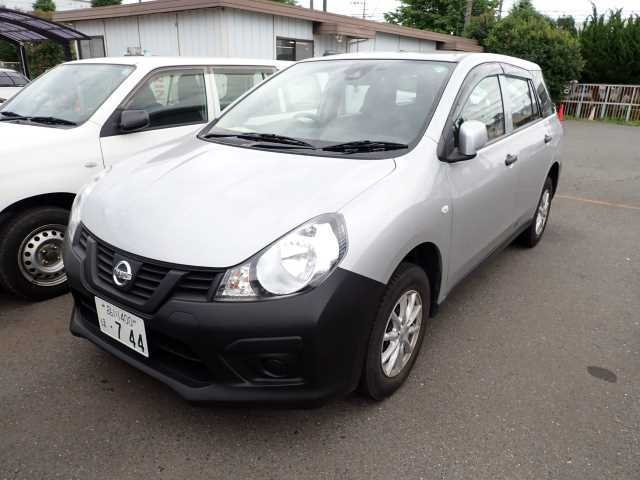 NISSAN AD 2020