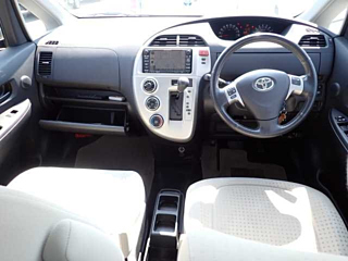 TOYOTA RACTIS 2009