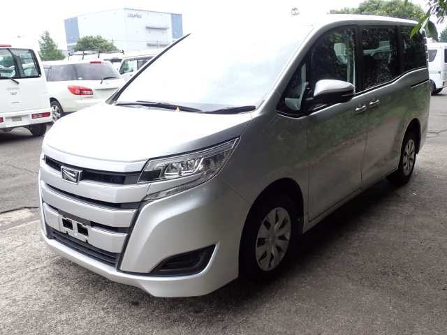 TOYOTA NOAH 2019
