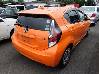 TOYOTA AQUA 2016