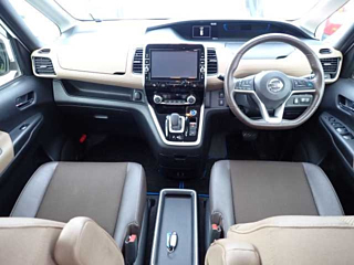NISSAN SERENA 2018