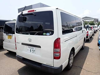 TOYOTA HIACE VAN 2020