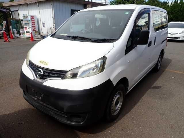 NISSAN NV200 2018