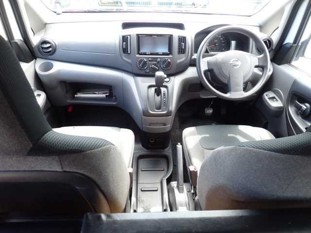 NISSAN NV200 2018