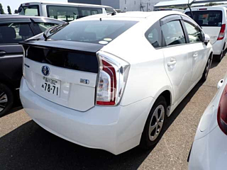 TOYOTA PRIUS 2015