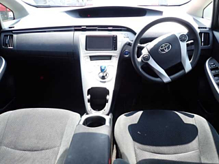 TOYOTA PRIUS 2015