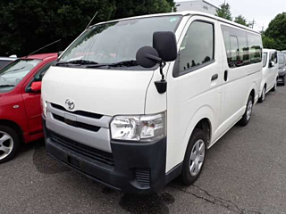 TOYOTA HIACE VAN 2019