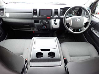TOYOTA HIACE VAN 2019