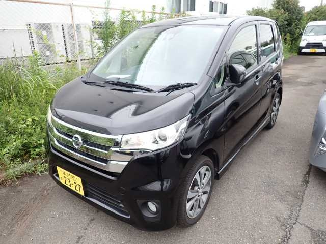 NISSAN DAYZ 2015