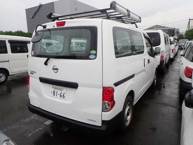 NISSAN NV200 2018
