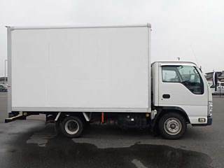 ISUZU ELF 2011