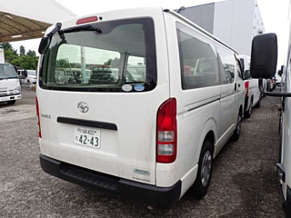 TOYOTA HIACE VAN 2014