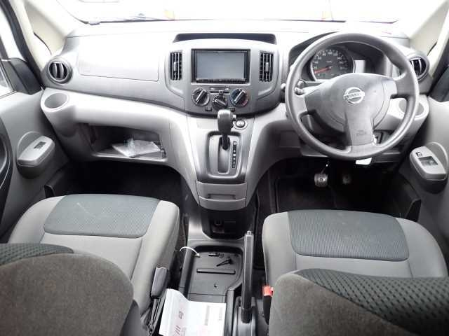 NISSAN NV200 2020
