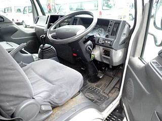 ISUZU ELF 2011