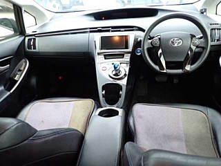 TOYOTA PRIUS 2012