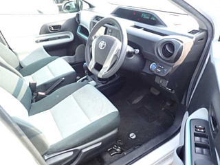 TOYOTA AQUA 2012
