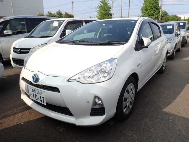TOYOTA AQUA 2012