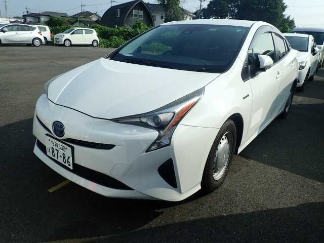 TOYOTA PRIUS 2016
