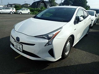 TOYOTA PRIUS 2016